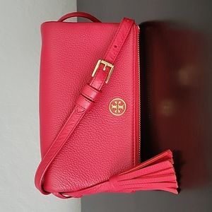 ⭐️LIKE NEW Tory Burch Convertible Foldover Crossbody